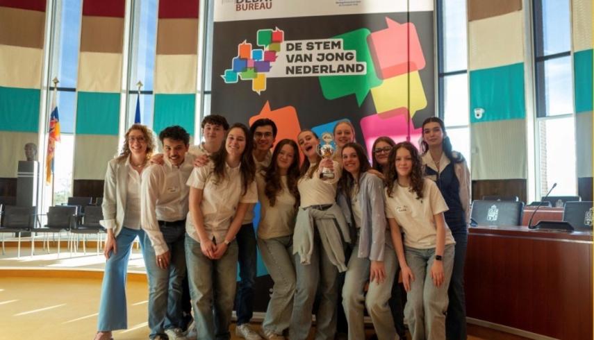 Het College wint tweede prijs bij De Stem van Jong Nederland!