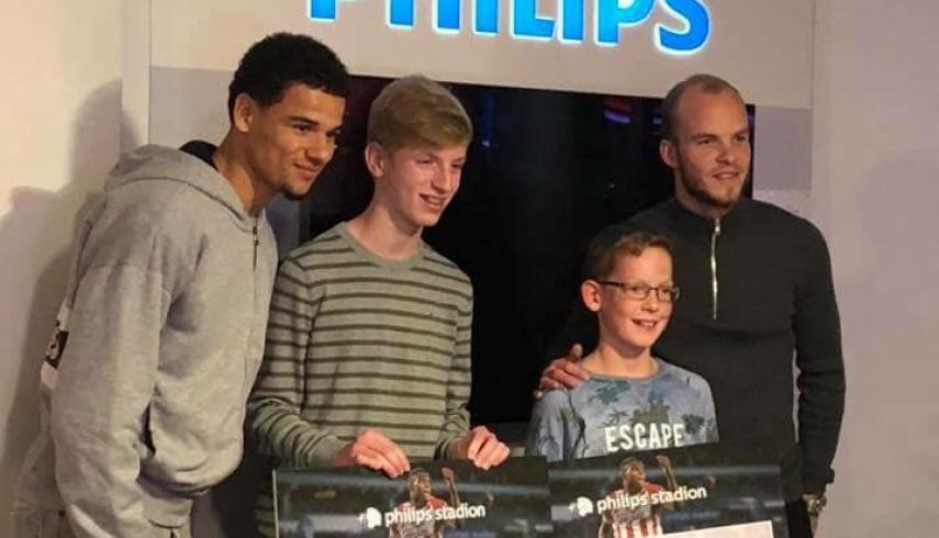 Rens van Lierop (G3B) winnaar kinderinnovatieraad Philips/PSV