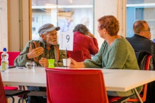 Mensenbieb: leen een LEVEND boek!