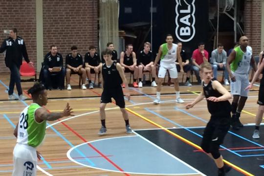 Sportklas: basketbalwedstrijd
