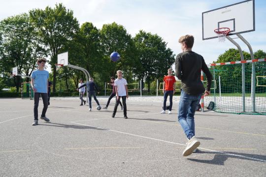 Pauzeren op buitenterrein